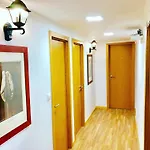 7lisbon Downtown Private Bedroom With Balcony Πανσιόν *