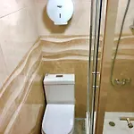 7lisbon Downtown Private Bedroom With Balcony Πανσιόν