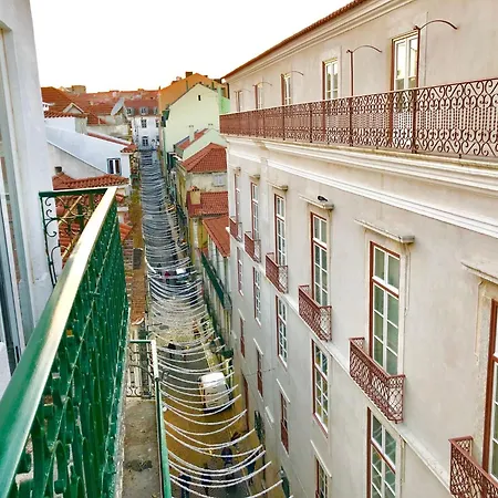 In - 7lisbon Downtown Private Bedroom With Balcony Affittacamere